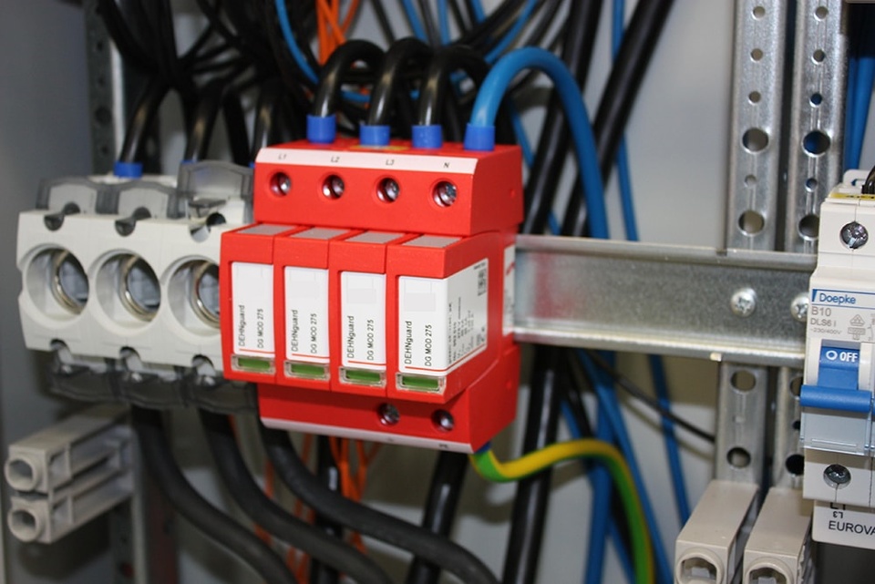 U berspannungsschutz bei Baumann GmbH in Frankenthal
